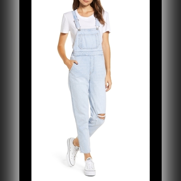 NWT Levi's Mom Overalls in Donna Martin Non-Stretch Denim Jean Coverall 25 $128 - Picture 1 of 9